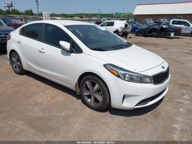 45820341 :رقم المزاد ، 3KPFL4A70JE178908 vin ، 2018 Kia Forte S مزاد بيع