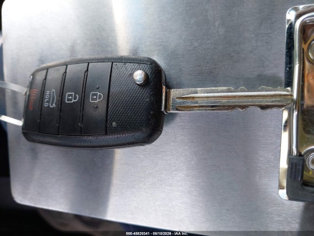 45820341 :رقم المزاد ، 3KPFL4A70JE178908 vin ، 2018 Kia Forte S مزاد بيع