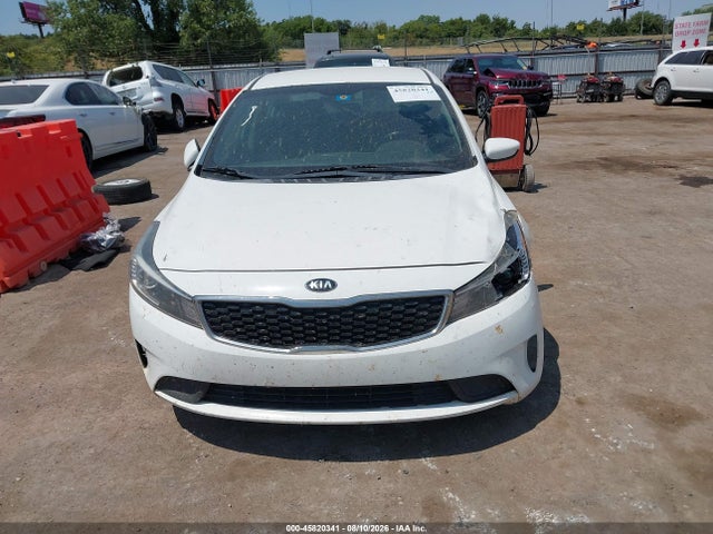 45820341 :رقم المزاد ، 3KPFL4A70JE178908 vin ، 2018 Kia Forte S مزاد بيع