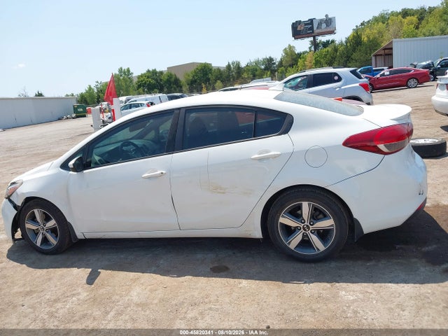 45820341 :رقم المزاد ، 3KPFL4A70JE178908 vin ، 2018 Kia Forte S مزاد بيع