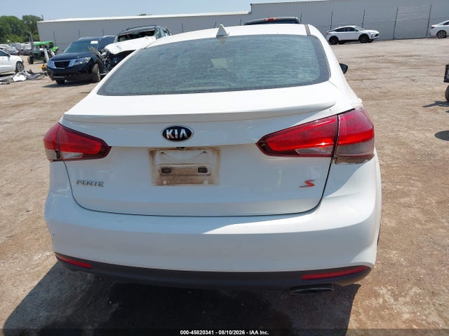 45820341 :رقم المزاد ، 3KPFL4A70JE178908 vin ، 2018 Kia Forte S مزاد بيع