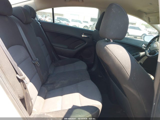 45820341 :رقم المزاد ، 3KPFL4A70JE178908 vin ، 2018 Kia Forte S مزاد بيع