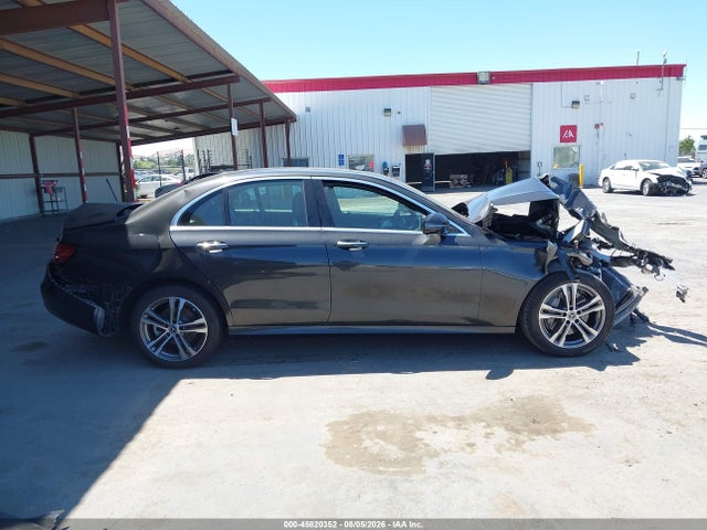 Mercedes-Benz E 350 2021 W1KZF8DB1MA891891 Image 13