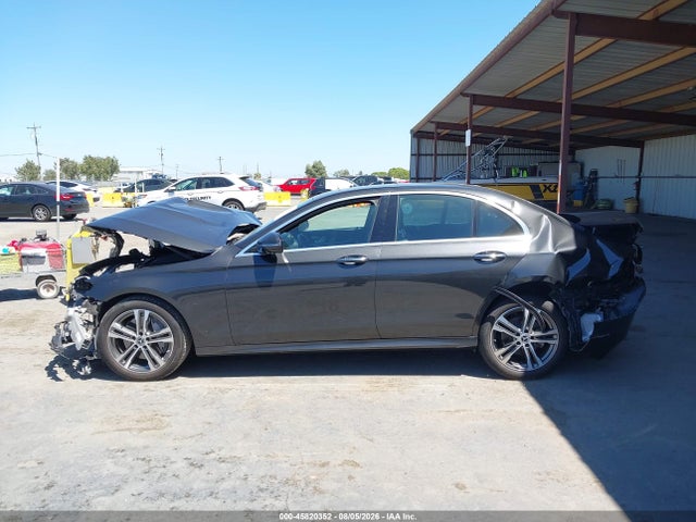 Mercedes-Benz E 350 2021 W1KZF8DB1MA891891 Image 14
