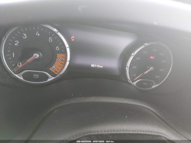 45820356 :رقم المزاد ، ZACNJDB11NPN49334 vin ، 2022 Jeep Renegade Latitude 4x4 مزاد بيع