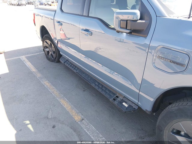 Aukcja sprzedaży 2023 Ford F-150 Lightning Lariat, vin: 1FT6W1EV7PWG41608, numer aukcji: 45820360