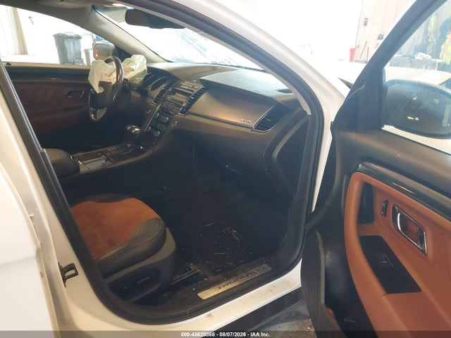 45820368 :رقم المزاد ، 1FAHP2KT5BG182957 vin ، 2011 Ford Taurus Sho مزاد بيع