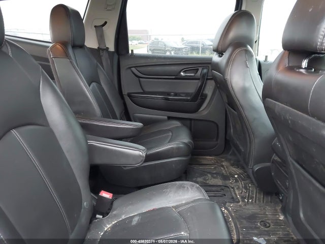 45820371 :رقم المزاد ، 1GNKVHKD0HJ207414 vin ، 2017 Chevrolet Traverse Lt مزاد بيع
