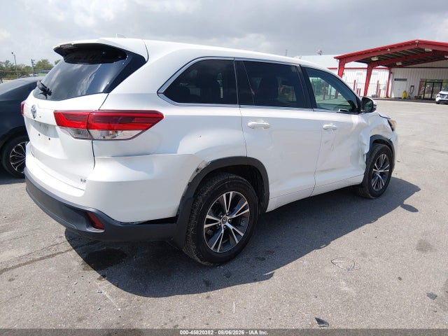 Toyota Highlander Le Plus 2017 5TDZZRFH5HS199022 Image 4