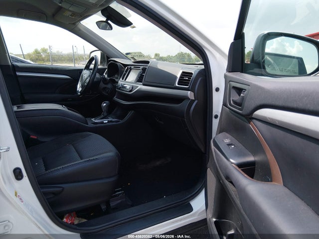 Toyota Highlander Le Plus 2017 5TDZZRFH5HS199022 Image 5