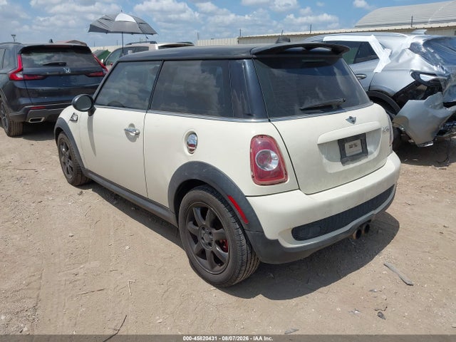 2010 Mini Cooper S მანქანა იყიდება აუქციონზე, vin: WMWMF7C54ATX43130, აუქციონის ნომერი: 45820431