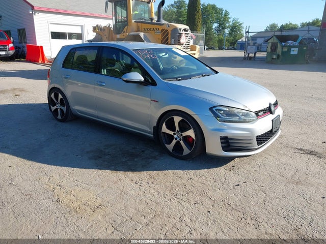 2015 Volkswagen Golf Gti 2.0t S 4-door მანქანა იყიდება აუქციონზე, vin: 3VW5T7AU6FM015886, აუქციონის ნომერი: 45820492