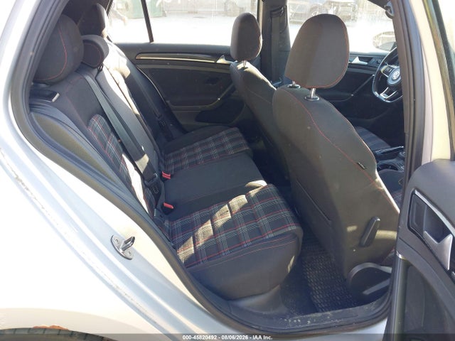 2015 Volkswagen Golf Gti 2.0t S 4-door მანქანა იყიდება აუქციონზე, vin: 3VW5T7AU6FM015886, აუქციონის ნომერი: 45820492