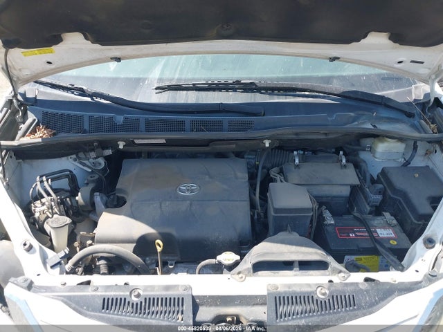 Toyota Sienna Le 8 Passenger 2015 5TDKK3DC2FS571228 Image 10