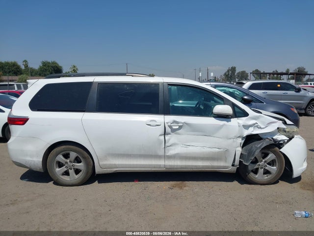 Toyota Sienna Le 8 Passenger 2015 5TDKK3DC2FS571228 Image 16