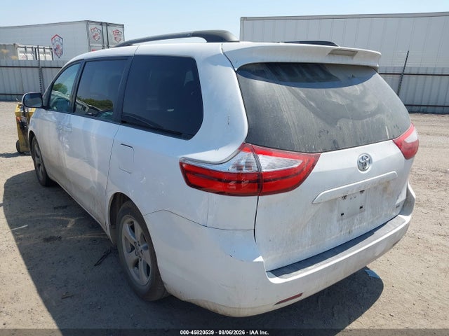 Toyota Sienna Le 8 Passenger 2015 5TDKK3DC2FS571228 Image 3