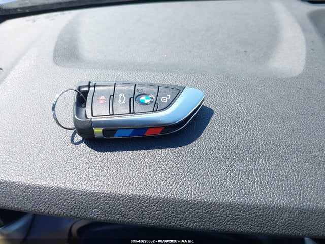 45820582 :رقم المزاد ، 3MW5R7J01N8C35505 vin ، 2022 Bmw 330i Xdrive مزاد بيع