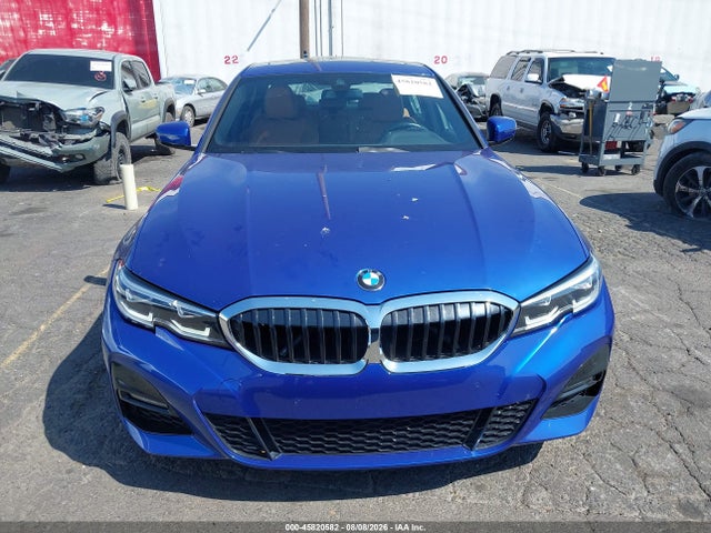 45820582 :رقم المزاد ، 3MW5R7J01N8C35505 vin ، 2022 Bmw 330i Xdrive مزاد بيع