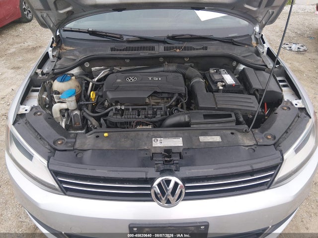 45820640 :رقم المزاد ، 3VWD17AJ9EM310115 vin ، 2014 Volkswagen Jetta 1.8t Se مزاد بيع