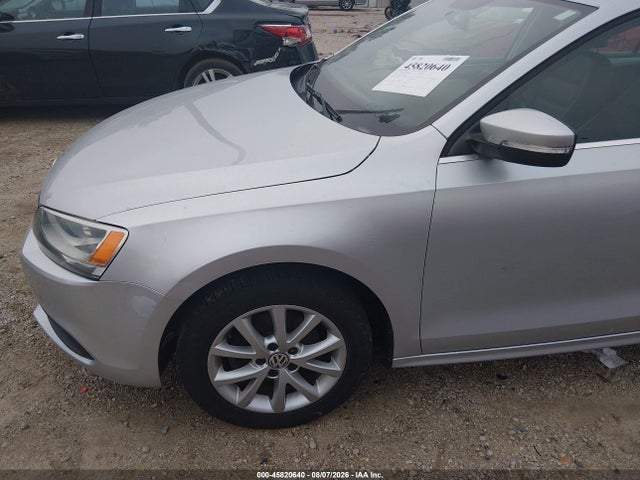 45820640 :رقم المزاد ، 3VWD17AJ9EM310115 vin ، 2014 Volkswagen Jetta 1.8t Se مزاد بيع