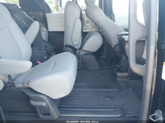 Продаж на аукціоні авто 2026 Toyota Sienna Xle, vin: 5TDYSKFC0TS247899, номер лоту: 45820690