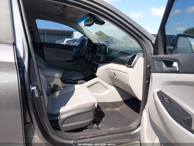 45820695 :رقم المزاد ، KM8J33A45LU141718 vin ، 2020 Hyundai Tucson Value مزاد بيع