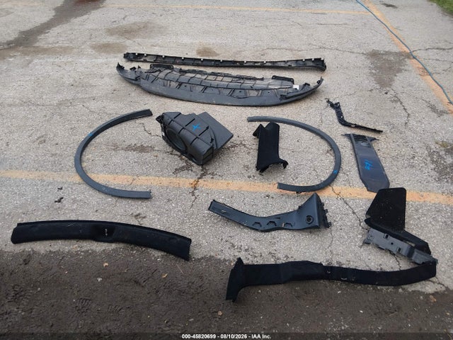 Tesla Model Y 2026 7SAYGDEE5TF332972 Image 11
