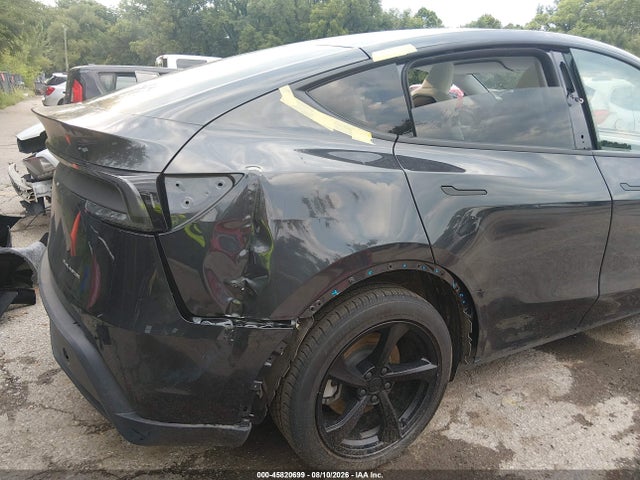 Tesla Model Y 2026 7SAYGDEE5TF332972 Image 19