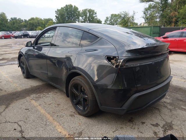 Tesla Model Y 2026 7SAYGDEE5TF332972 Image 3