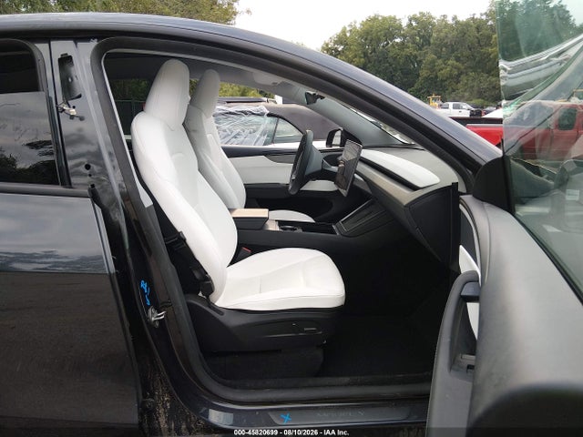 Tesla Model Y 2026 7SAYGDEE5TF332972 Image 5