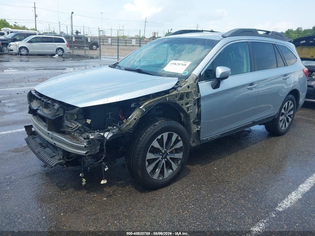 Subaru Outback 2.5i Limited 2015 4S4BSBLCXF3214503 Image 2