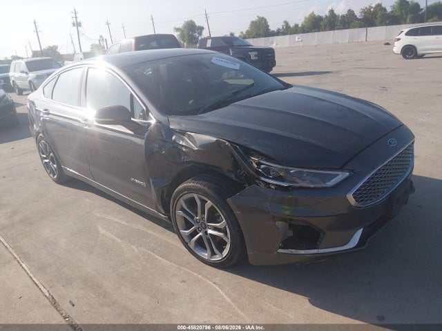 2019 3FA6P0RU2KR273199 main image