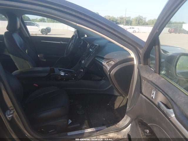 Ford Fusion Hybrid Titanium 2019 3FA6P0RU2KR273199 Image 5