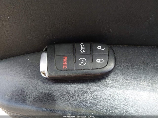 Продаж на аукціоні авто 2015 Chrysler 300c Awd, vin: 2C3CCAKG3FH749856, номер лоту: 45820869