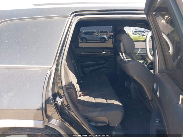 Продажа на аукционе авто 2018 Jeep Grand Cherokee Upland 4x4, vin: 1C4RJFAG8JC394043, номер лота: 45820886