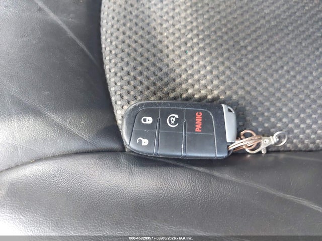 2017 Dodge Journey Crossroad Plus Awd მანქანა იყიდება აუქციონზე, vin: 3C4PDDGG3HT563054, აუქციონის ნომერი: 45820957