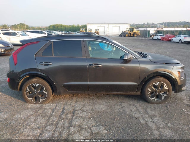 2024 Kia Niro Ev Wind მანქანა იყიდება აუქციონზე, vin: KNDCR3L15R5111815, აუქციონის ნომერი: 45820961