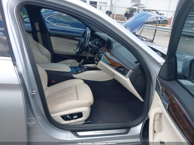 45820983 :رقم المزاد ، WBAJA5C31HG895101 vin ، 2017 Bmw 530i مزاد بيع
