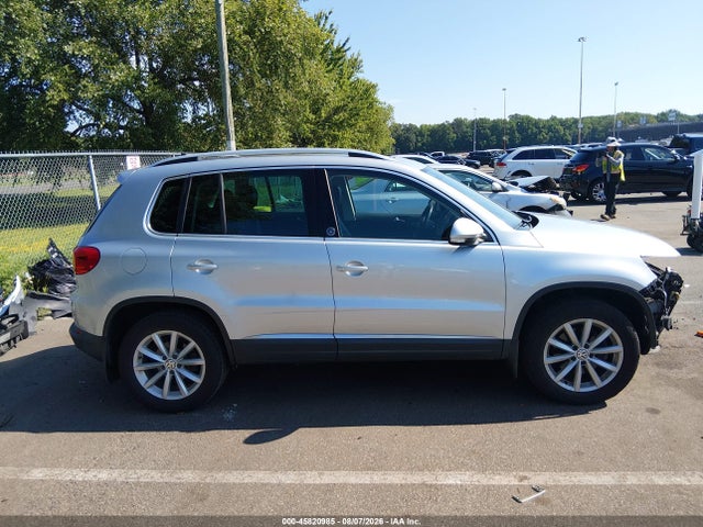 Продажа на аукционе авто 2017 Volkswagen Tiguan 2.0t Wolfsburg Edition, vin: WVGSV7AX7HK006274, номер лота: 45820985