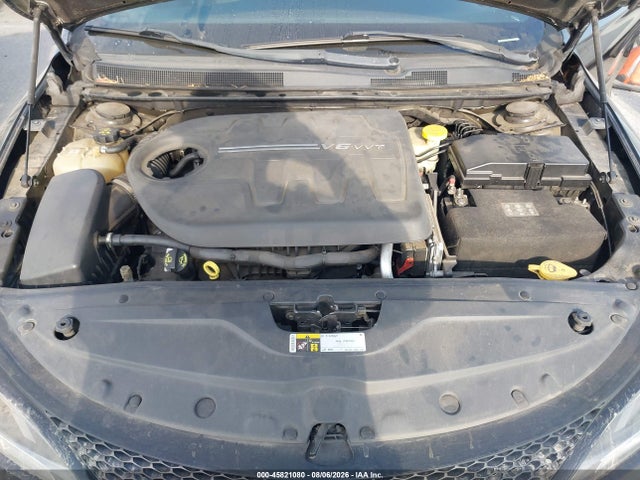 Chrysler 200 S 2015 1C3CCCBG4FN706341 Image 10