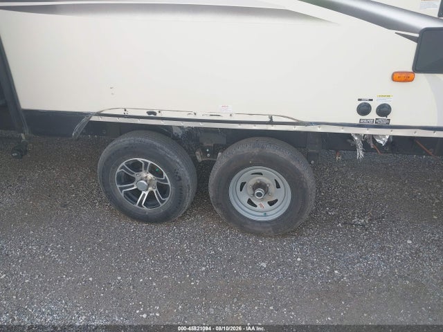 Venture Travel Trailer 2019 4EZT13322K8022996 Image 6