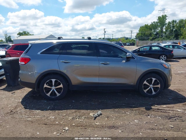 Продаж на аукціоні авто 2016 Kia Sorento 3.3l Ex, vin: 5XYPHDA56GG114727, номер лоту: 45821109