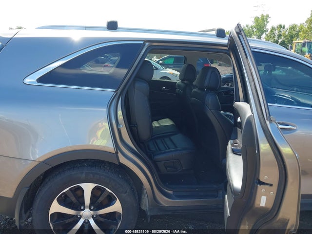 Продаж на аукціоні авто 2016 Kia Sorento 3.3l Ex, vin: 5XYPHDA56GG114727, номер лоту: 45821109