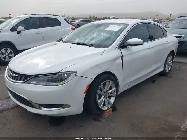 Chrysler 200 Limited 2015 1C3CCCAB8FN646697 Image 2