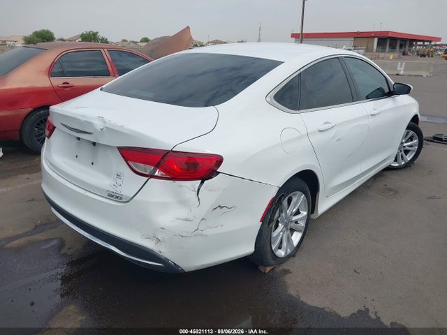 Chrysler 200 Limited 2015 1C3CCCAB8FN646697 Image 4