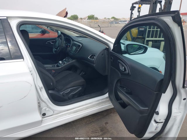 Chrysler 200 Limited 2015 1C3CCCAB8FN646697 Image 5