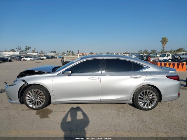 45821131 :رقم المزاد ، JTHB21B17K2026728 vin ، 2019 Lexus Es 300h Luxury مزاد بيع