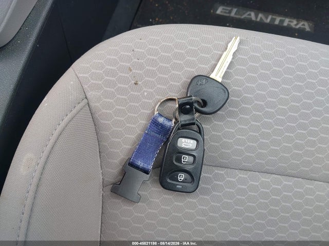 Продажа на аукционе авто 2020 Hyundai Elantra Se, vin: 5NPD74LF9LH615237, номер лота: 45821198