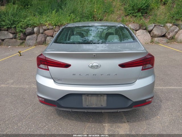 Продажа на аукционе авто 2020 Hyundai Elantra Se, vin: 5NPD74LF9LH615237, номер лота: 45821198