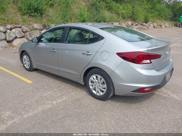 Продажа на аукционе авто 2020 Hyundai Elantra Se, vin: 5NPD74LF9LH615237, номер лота: 45821198